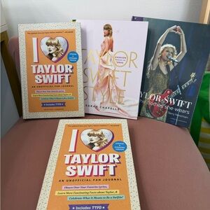 Taylor Swift Fan Books Set